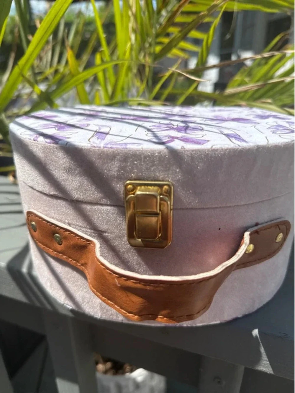 Cute bow box